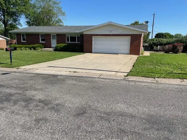 8025 Blue Mound Dr, Saint Rose, IL 62230