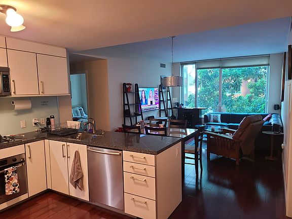 4th image of 301 Main St Unit 3A