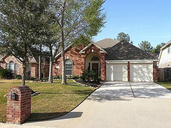 The street is a series of cul- de -sacs with  no through traffic.