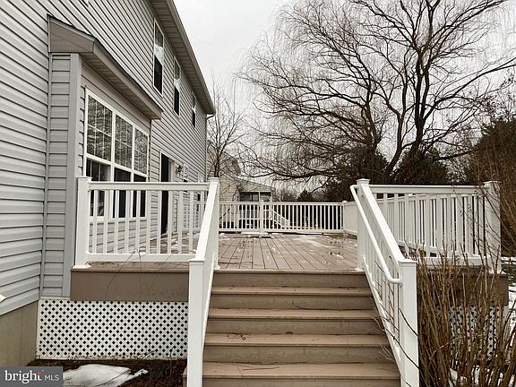 5th image of 4 Riva Ridge Ln