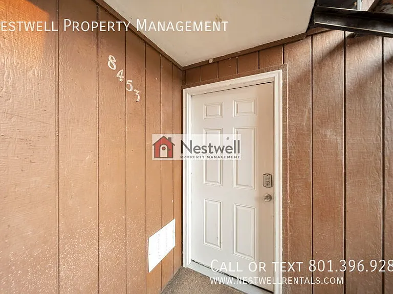 8453 S Westbridge Rd — Photo 2