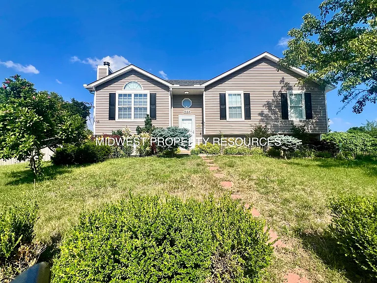 902 SE Sunnyside Rd — Photo 2