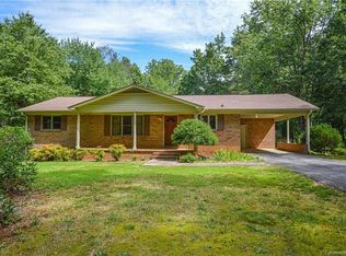 166 Benfield Rd, Statesville, NC 28677
