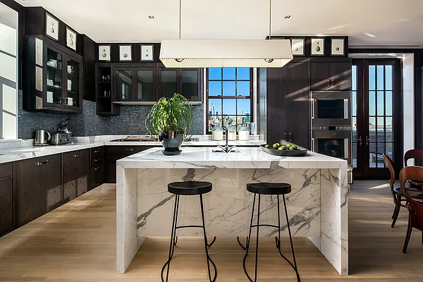 Sold by CORE | media 7