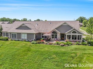 1203 Riverview Dr, Holland, MI 49423