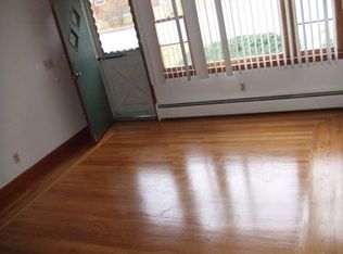 19 Sutton St, Smithfield, RI 02828