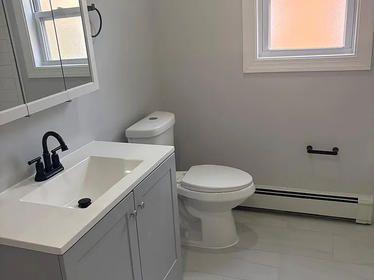 400 Midland Ave #12 — Photo 9
