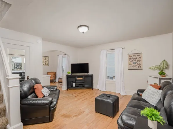 839 E Franklin St #Id1061619p, Appleton, WI 54911