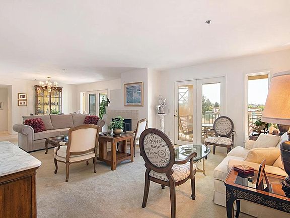 2nd image of 8148 Avenida Navidad APT 33