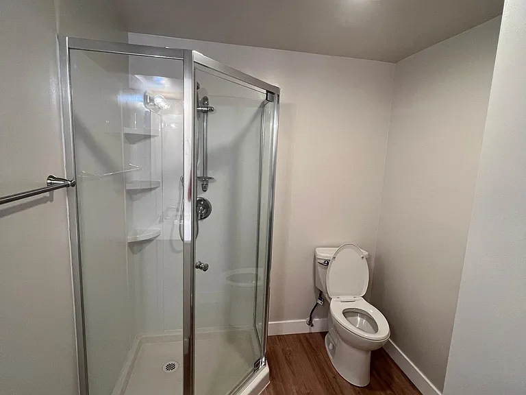 2628 Leavenworth St #A — Photo 11