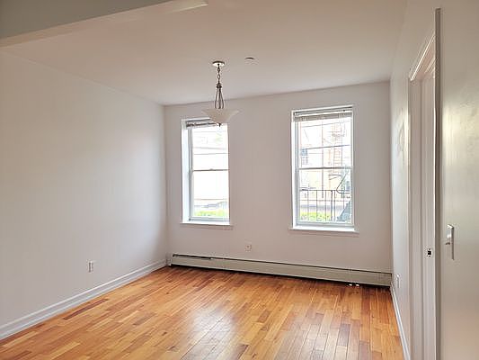 1st image of 411 17th St #2C