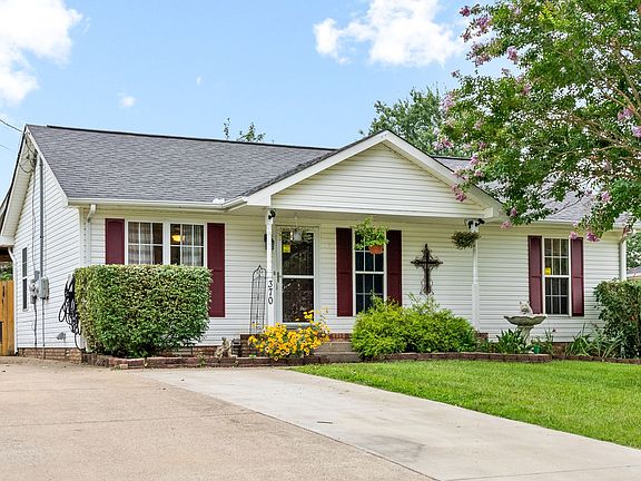3rd image of 370 Cranklen Cir