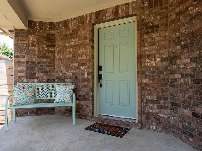 11620 Larch Valley Dr — Photo 3