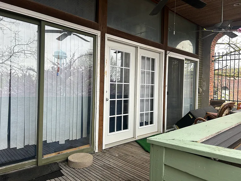 125 E Market St #3 — Photo 5