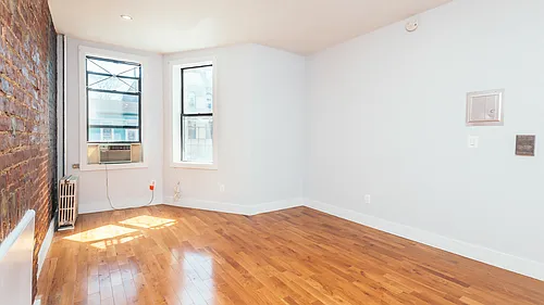 765 Macdonough St #1 Photo 1