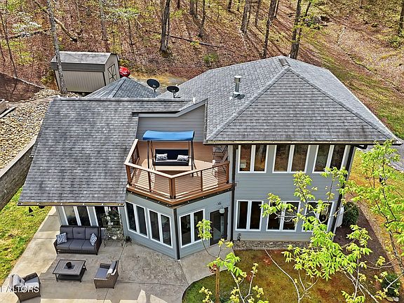 3rd image of 233 Gap Cove Rd