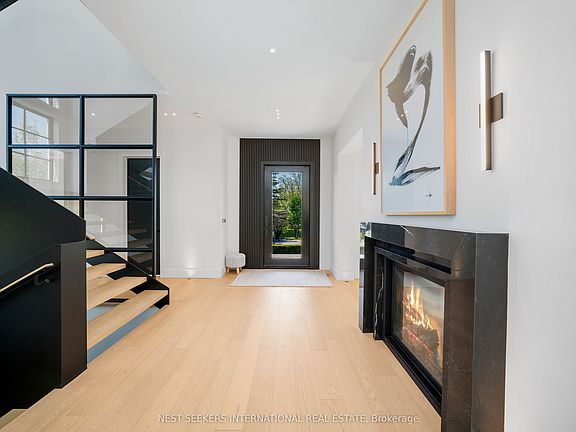 5th image of 6 Forestave Cres