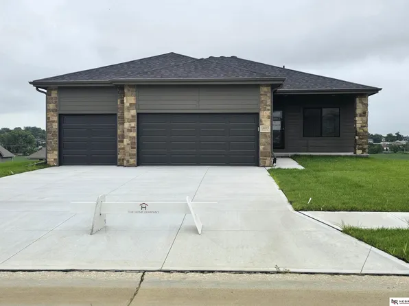 16014 Daniel St, Bennington, NE 68007