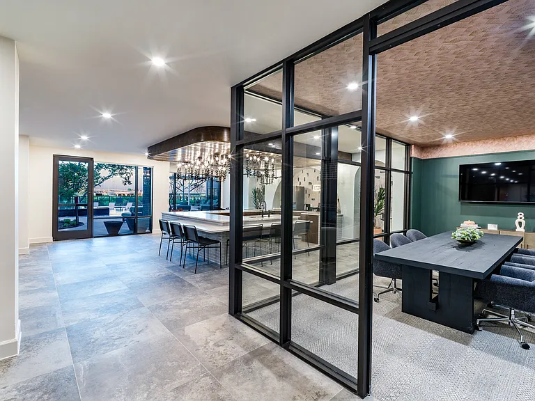 Choose your own adventure at Modera Trinity. Gather with friends in thoughtfully planned amenity spaces, get your morning jolt at the coffee bar, or mix up your work-from-home routine in our expansive clubroom. We've worked hard to curate amenities that e