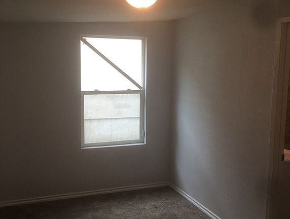 5th image of 1227 N Lugo Ave
