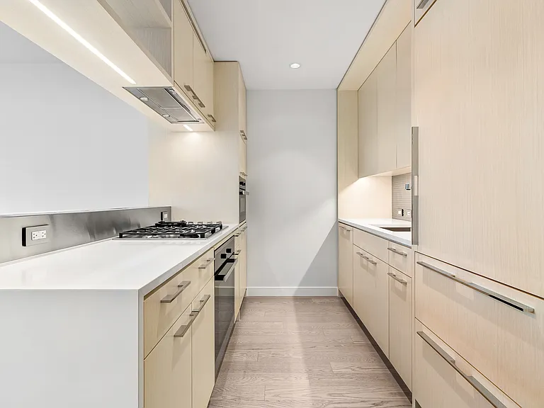 252 South St #76B — Photo 5