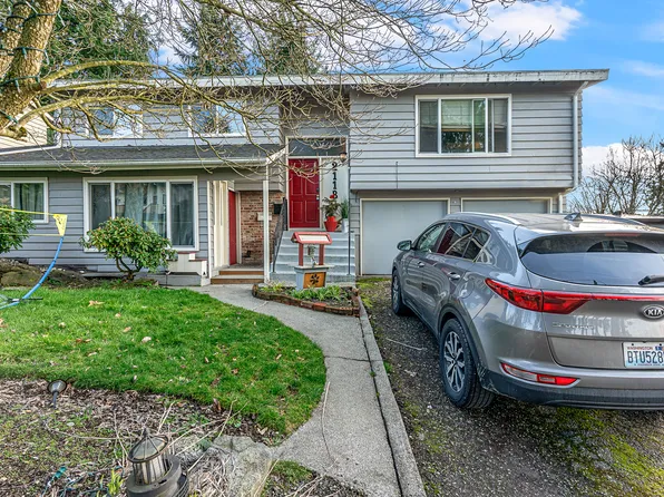 2118 160th Pl SW Unit A, Lynnwood, WA 98087