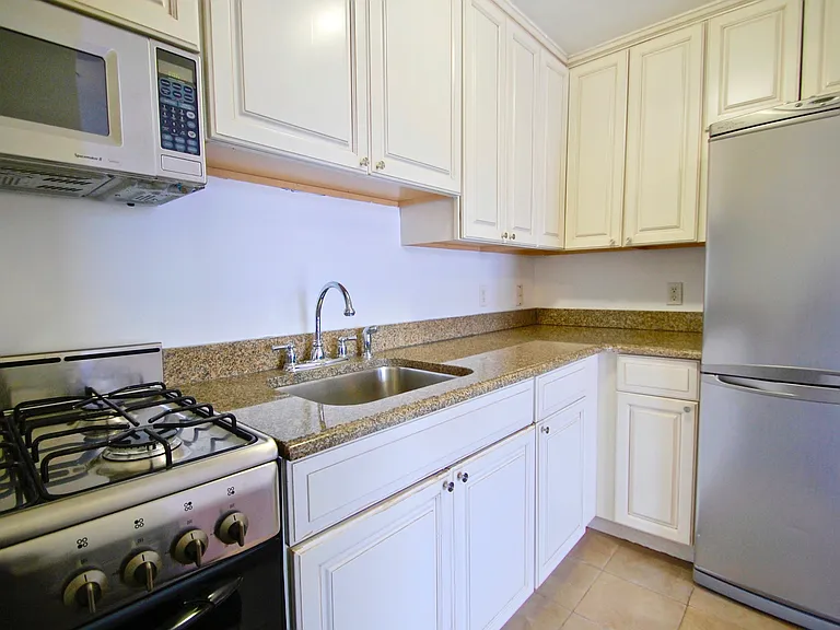 49-01 43rd Ave #5R — Photo 6