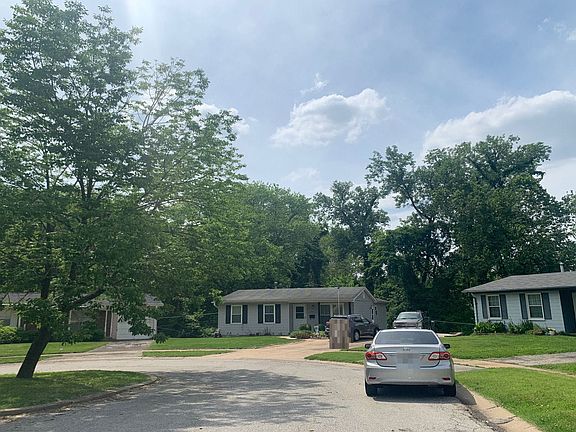 4th image of 1563 Ville Patricia Ct