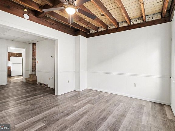 3rd image of 36 Kerrs Ave