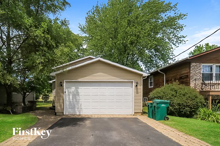 1st image of 524 E Clarendon Dr