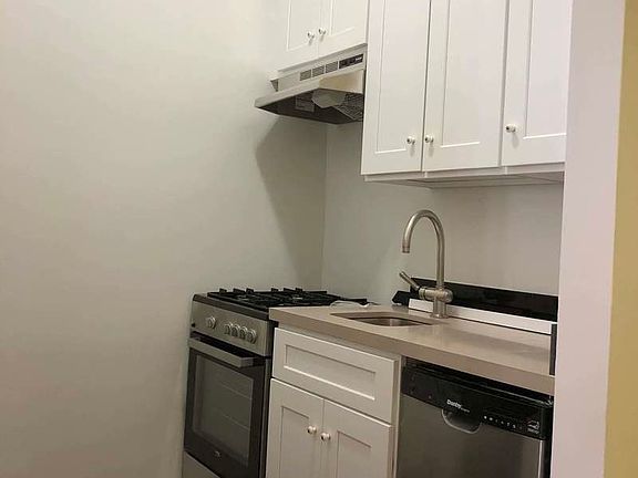 3rd image of 313 E 89th St APT 4A