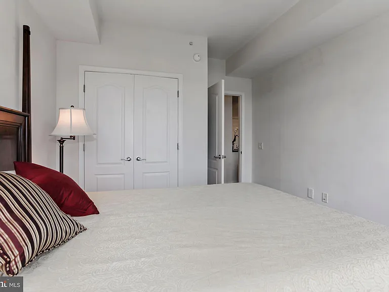 525 N Fayette St #413 — Photo 22