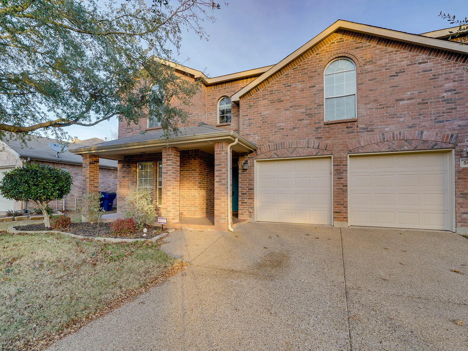 4 bed, 2833 sqft, $2,395 — Photo 1