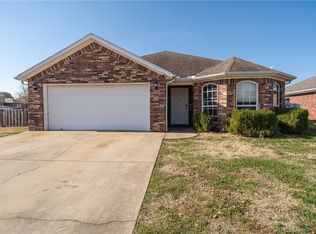 1104 SW Cabriolet St, Bentonville, AR 72712