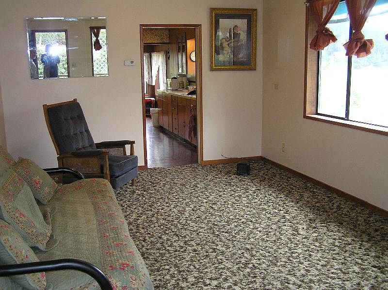 2nd image of 62943 Pansy Rd