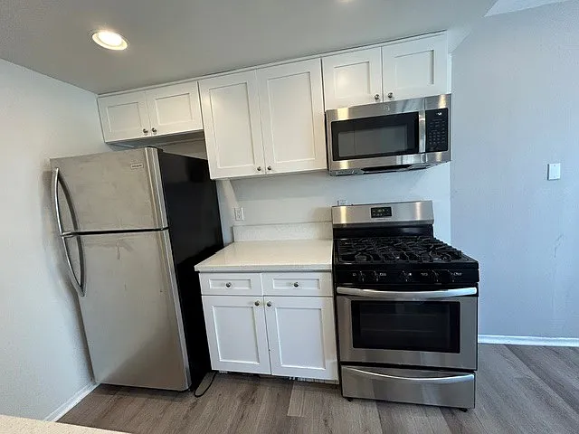 8525 Saturn St — Photo 2