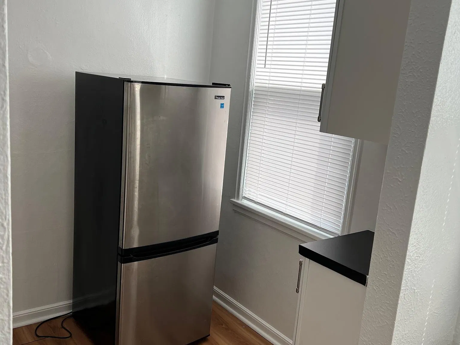 1 bed, 413 sqft, $1,095 — Photo 3