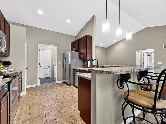 5th image of 159 Shadow Pointe Dr