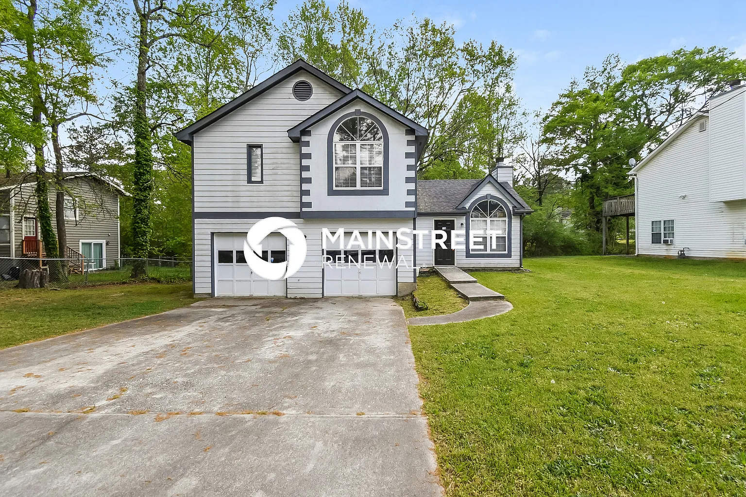 388 Montgomery Pl photo 1