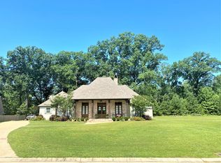 47 Tara Rd, Natchez, MS 39120