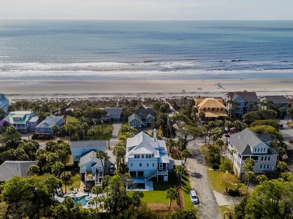 720 W Ashley Ave, Folly Beach, SC 29439