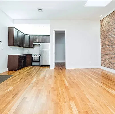 Rented by Cheskel Meisels, LREB | media 10