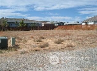 607 Persimmon Ln, Omak, WA 98841