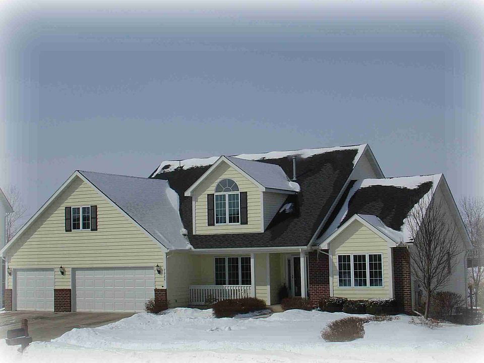 Former model home on quiet street