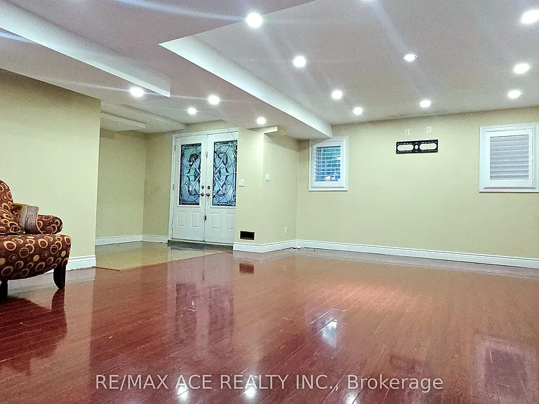 25 Fawnridge Trl #BASEMENT — Photo 6