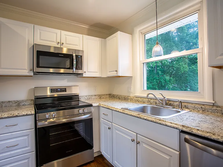 4714 Trousdale Dr — Photo 22