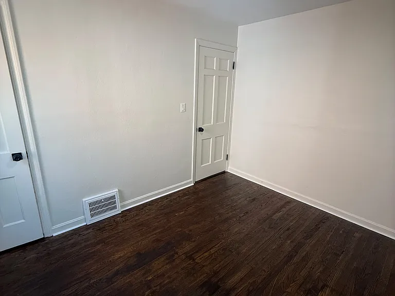 3155 Lincoln St — Photo 15