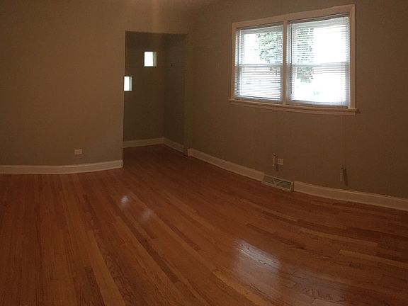 4th image of 395 Yates Ave