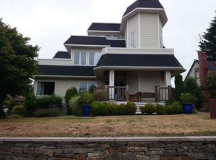 5220 SW Genesee St, Seattle, WA 98116