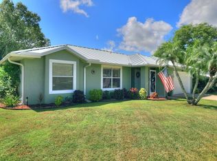 614 Carnival Ter, Sebastian, FL 32958